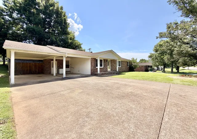 1st image of 1521 Mill St, Pulaski, TN 38478 | MLS# 3248628