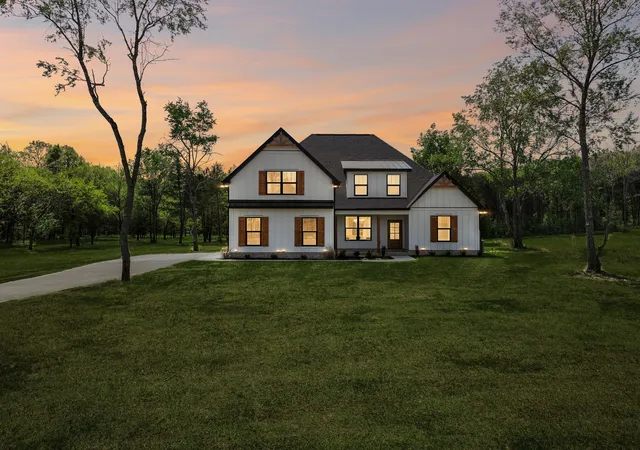 Photo 54 of Single family home for sale at 1990 Chicken Rd, Lebanon, TN 37090 | MLS# 3248349 | Listing updated on 2026-09-04
