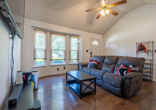 3rd image of 3234 Tabby Dr, Clarksville, TN 37042 | MLS# 3248547