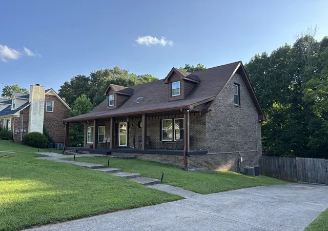 1st image of 1028 Foxmoor Dr, Clarksville, TN 37042 | MLS# 3253592