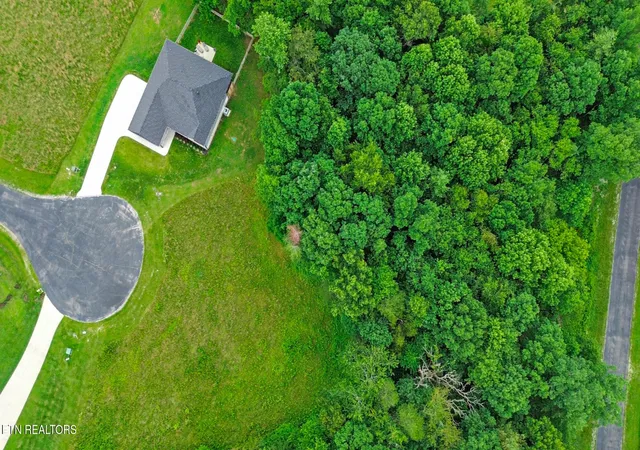 Photo 3 of Land for sale at 0 Suzie Ct, Crossville, TN 38555 | MLS# 3248420 | Listing updated on 2026-08-20