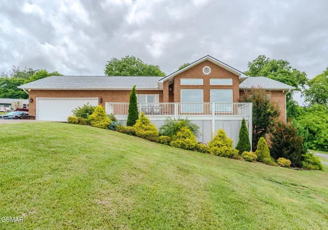 1st image of 940 Hilltop Lane, Kodak, TN 37764 | MLS# 3304839