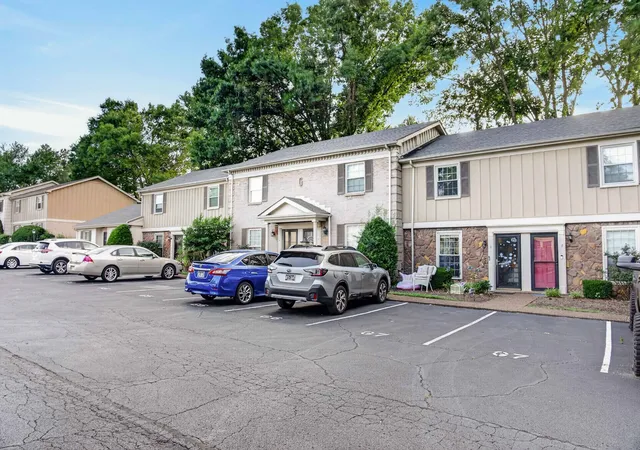 2nd image of 1011 Murfreesboro Rd #G7, Franklin, TN 37064 | MLS# 3250208