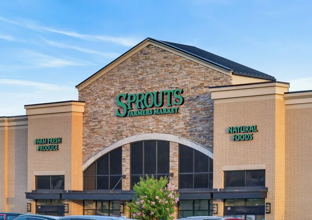 2nd image of 1011 Murfreesboro Rd, Franklin, TN 37064