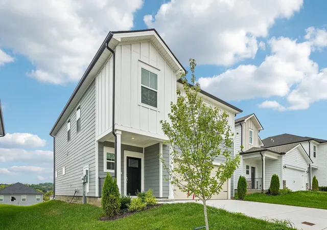 Photo 3 of Sale Pending at 1782 Flora Grv, Hermitage, TN 37076 | MLS# 3250256 | Listing updated on 2026-09-28