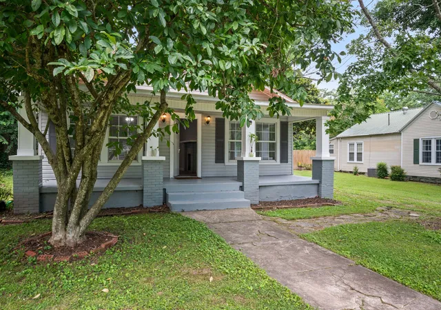 Homes for sale in Tullahoma, TN | 309 N Washington St, Tullahoma, TN 37388 | MLS# 3250267