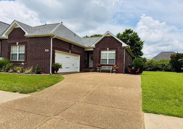 1st image of 208 Indian Ridge Cir, White House, TN 37188 | MLS# 3249110