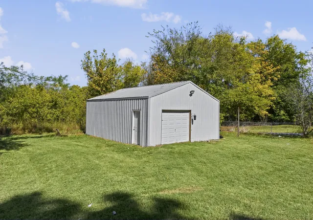 Photo 4 of Single family home for sale at 3635 Halltown Rd, Hartsville, TN 37074 | MLS# 3614441 | Listing updated on 2026-10-08
