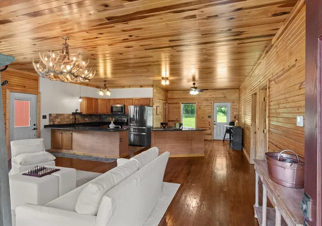 Homes for sale in New Johnsonville, TN | 100 Asbury Dr, New Johnsonville, TN 37134 | MLS# 3248655