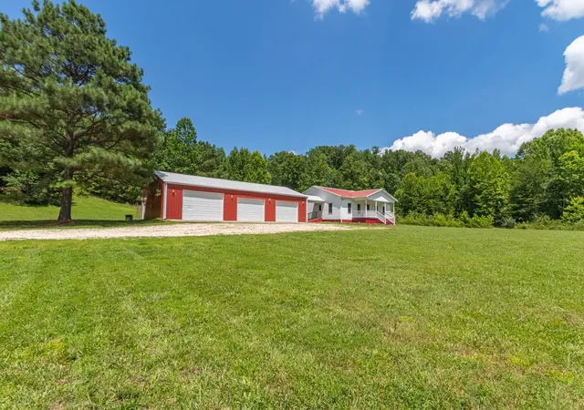 Homes for sale in New Johnsonville, TN | 100 Asbury Dr, New Johnsonville, TN 37134 | MLS# 3248655