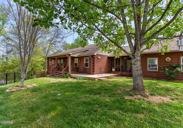 Photo 1 of Sale Pending at 615 Harold Dr, Maryville, TN 37803 | MLS# 3268907 | Listing updated on 2026-09-14