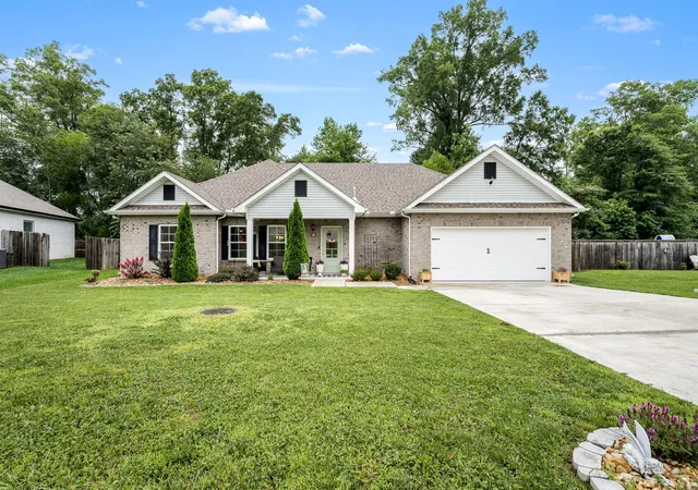 Homes for sale in Tullahoma, TN | 139 Blue Sky Ct, Tullahoma, TN 37388 | MLS# 3249068