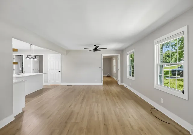Photo 2 of Single family home for sale at 1401 Manor Rd, Columbia, TN 38401 | MLS# 3250356 | Listing updated on 2026-08-31
