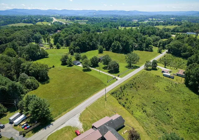 Homes for sale in Livingston, TN | 657 Tennessee Dr, Livingston, TN 38570 | MLS# 3248590