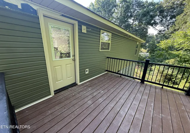 Homes for sale in Clinton, TN | 309 Foley Hill Rd, Clinton, TN 37716 | MLS# 3248573
