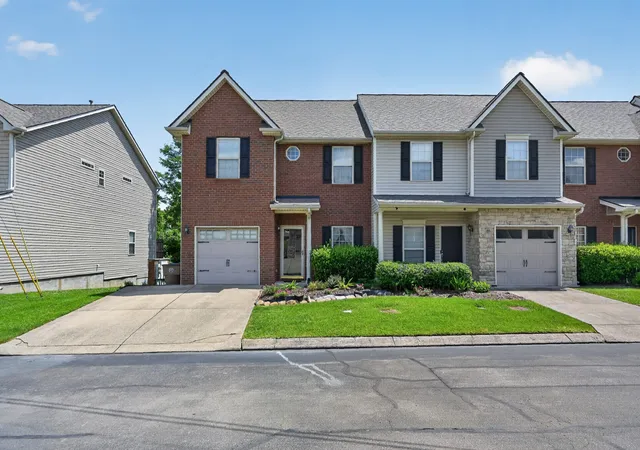Photo 1 of Townhouse for sale at 112 Northcrest Cmns Cir, Nashville, TN 37211 | MLS# 3316012 | Listing updated on 2026-08-28