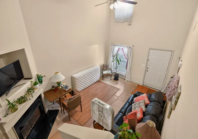 Photo 4 of Townhouse for sale at 112 Northcrest Cmns Cir, Nashville, TN 37211 | MLS# 3316012 | Listing updated on 2026-08-28