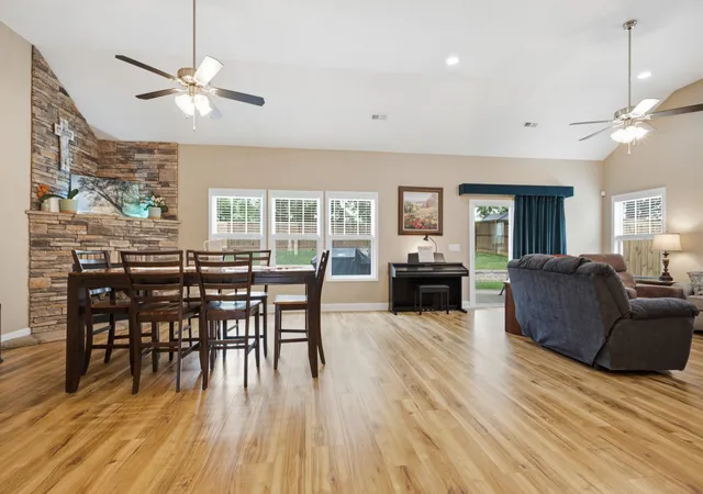 Photo 4 of Single family home for sale at 1024 Michaela Cir, Clarksville, TN 37043 | MLS# 3255860 | Listing updated on 2026-08-20