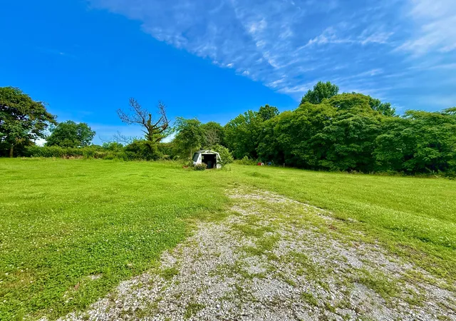 Homes for sale in Loretto, TN | 560 State Line Rd, Loretto, TN 38469 | MLS# 3248737