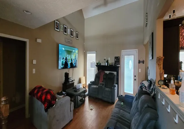 Photo 3 of Single family home for sale at 1534 Cobra Ln, Clarksville, TN 37042 | MLS# 3256017 | Listing updated on 2026-08-20