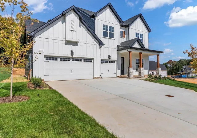 Homes for sale in Fairview, TN | 7253 Fairlawn Dr, Fairview, TN 37062 | MLS# 3248708