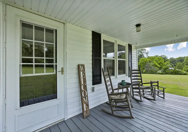 Homes for sale in Manchester, TN | 2420 Hawkersmith Rd, Manchester, TN 37355 | MLS# 3251079