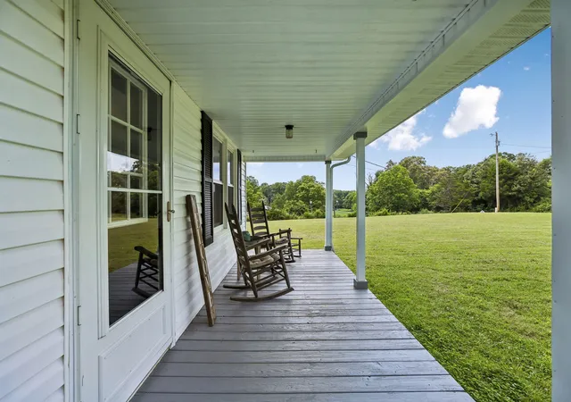 Homes for sale in Manchester, TN | 2420 Hawkersmith Rd, Manchester, TN 37355 | MLS# 3251079