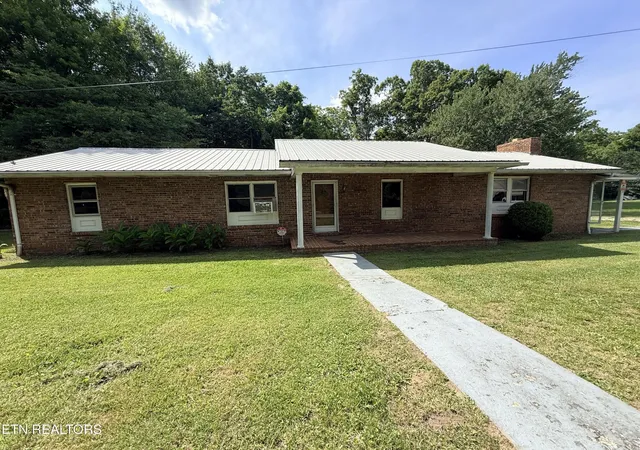 Homes for sale in Jamestown, TN | 331 Whiteoak St, Jamestown, TN 38556 | MLS# 3248719