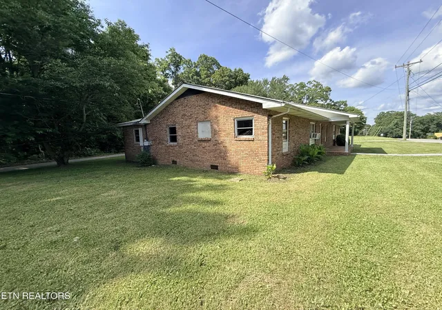 Homes for sale in Jamestown, TN | 331 Whiteoak St, Jamestown, TN 38556 | MLS# 3248719