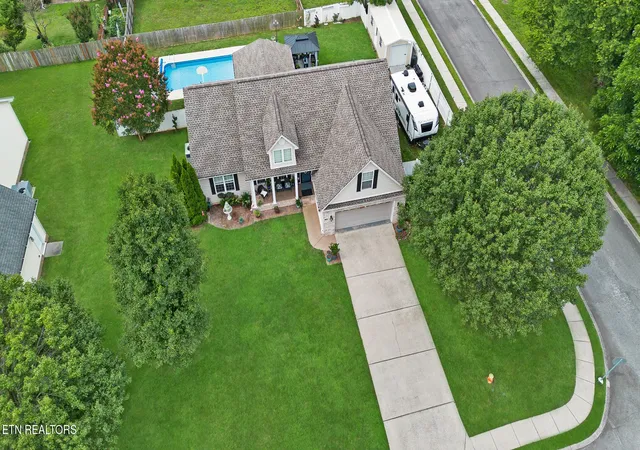 Photo 3 of Single family home for sale at 136 Thoroughbred Dr, Cleveland, TN 37312 | MLS# 3248723 | Listing updated on 2026-09-15