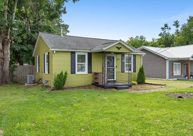 1st image of 109 Tyree Springs Rd, White House, TN 37188 | MLS# 3250327