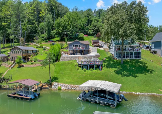 Photo 4 of Single family home for sale at 814 Shasteen Holw Rd, Lynchburg, TN 37352 | MLS# 3249012 | Listing updated on 2026-10-07