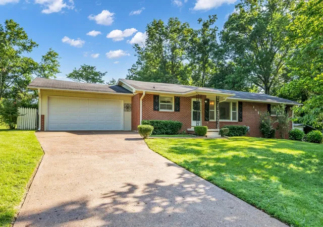 Homes for sale in Centerville, TN | 115 Atkinson Hts, Centerville, TN 37033 | MLS# 3254672