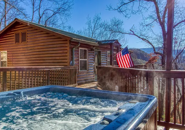 Photo 2 of Single family home for sale at 2644 Overholt Trl, Sevierville, TN 37862 | MLS# 3591646 | Listing updated on 2026-09-30
