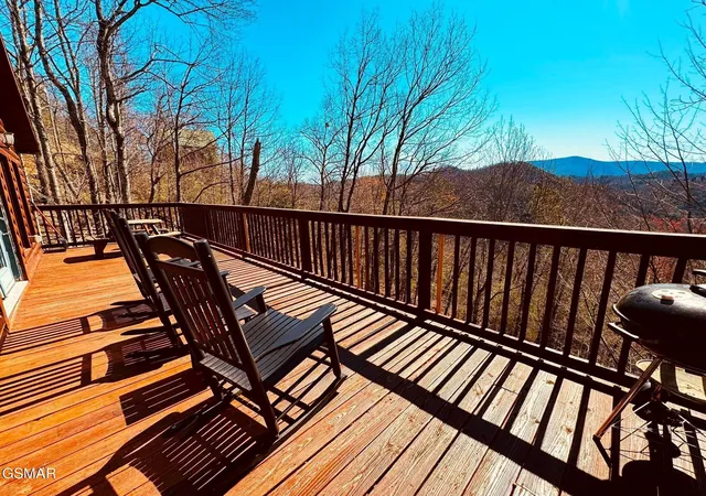 Photo 3 of Single family home for sale at 2644 Overholt Trl, Sevierville, TN 37862 | MLS# 3591646 | Listing updated on 2026-09-30