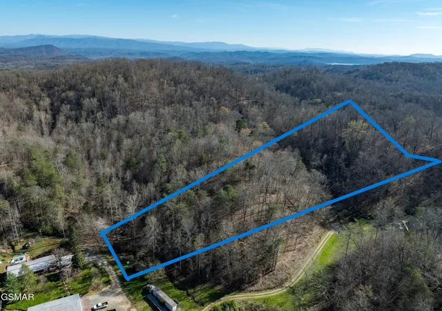 2nd image of 2723 Redbud Valley Dr, Maryville, TN 37801 | MLS# 3268909