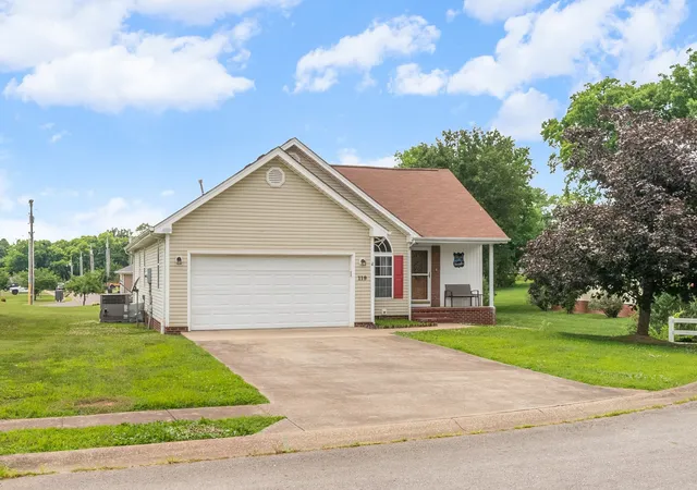 2nd image of 119 Carriage Way, Hopkinsville, KY 42240 | MLS# 3251990