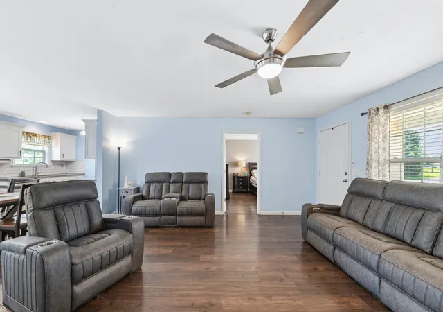 Photo 2 of Sale Pending at 1604 Avers Ave, Columbia, TN 38401 | MLS# 3251251 | Listing updated on 2026-09-18