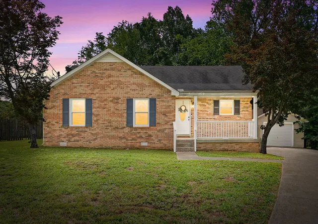 Homes for sale in Clarksville, TN | 2701 E Copeland Court, Clarksville, TN 37042 | MLS# 3259895