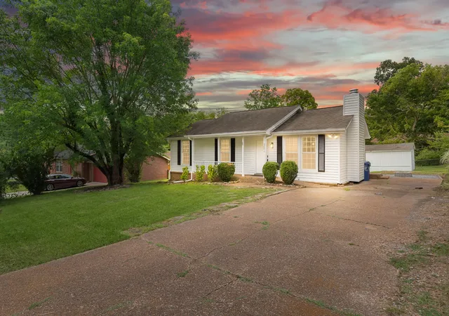 Homes for sale in Nashville, TN | 3221 Cedar Ridge Rd, Nashville, TN 37214 | MLS# 3249121