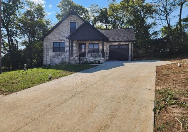 1st image of 215 Scenic Ln, Hartsville, TN 37074 | MLS# 3250234