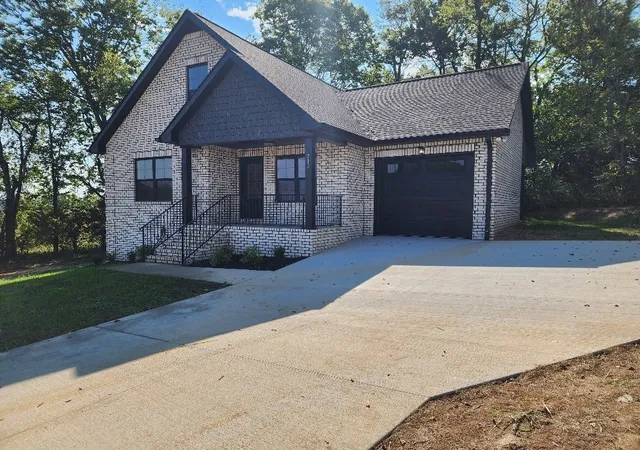2nd image of 215 Scenic Ln, Hartsville, TN 37074 | MLS# 3250234