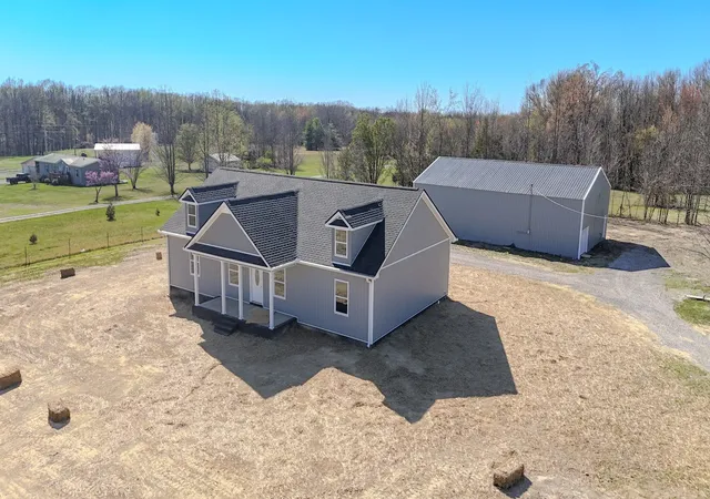 Homes for sale in Portland, TN | 4161 Dobbins Pike, Portland, TN 37148 | MLS# 3250258