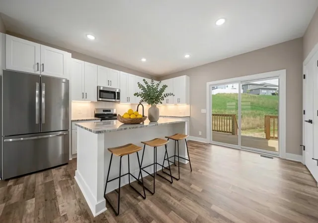 Photo 3 of Single family home for sale at 4931 Leesa Ann Ln, Hermitage, TN 37076 | MLS# 3250315 | Listing updated on 2026-10-08