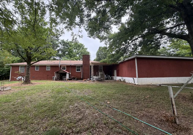2nd image of 512 W Market St, Portland, TN 37148 | MLS# 3251205