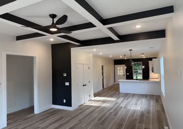 Photo 3 of Single family home for sale at 203 15th Avenue E, Springfield, TN 37172 | MLS# 3309211 | Listing updated on 2026-09-24