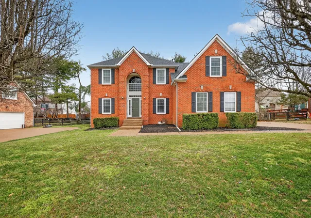 Single family home for sale at 2020 Bratton Pl Dr, Franklin, TN 37067 | MLS# 3250438
