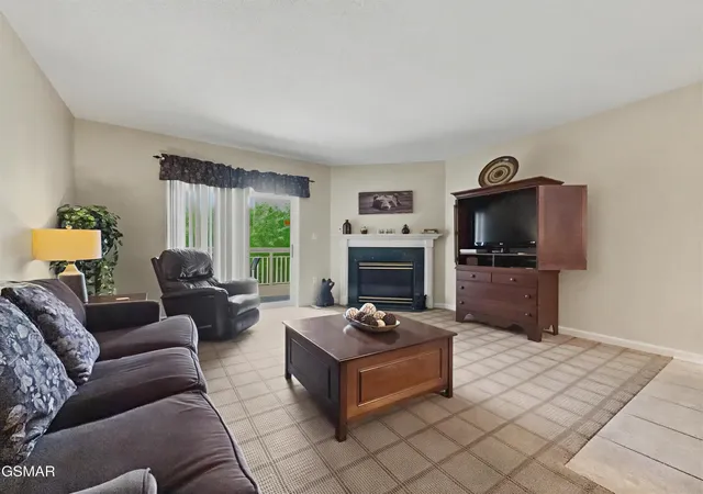 4th image of 205 Ogle Dr #UNIT 424, Pigeon Forge, TN 37863 | MLS# 3302090