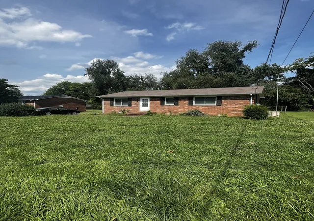 Homes for sale in Russellville, KY | 116 Hi View Dr, Russellville, KY 42276 | MLS# 3251506