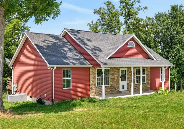 Homes for sale in Erin, TN | 171 High Point Rd, Erin, TN 37061 | MLS# 3259702
